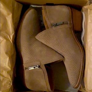 Lucky Brand Fhuna Booties